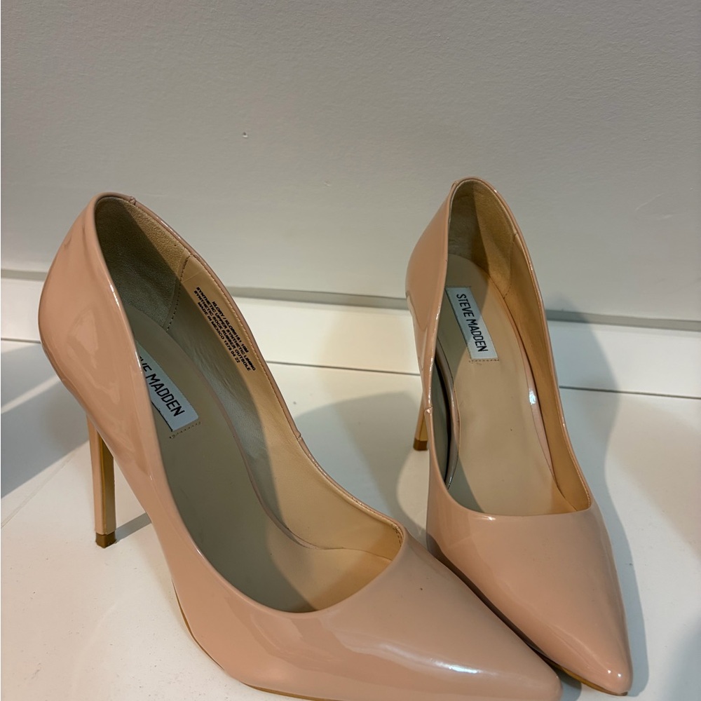 Steve Madden Tan Heels